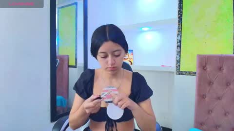 Z O E online show from 10.12.25