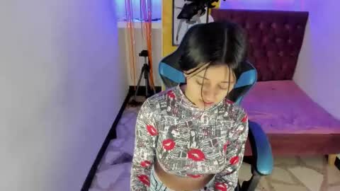 Z O E online show from 10.30.25