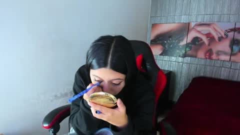 Z O E online show from 04.17.26