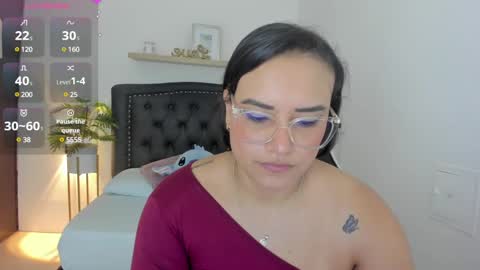 Zoe  online show from 02.14.25