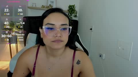 Zoe  online show from 02.18.25