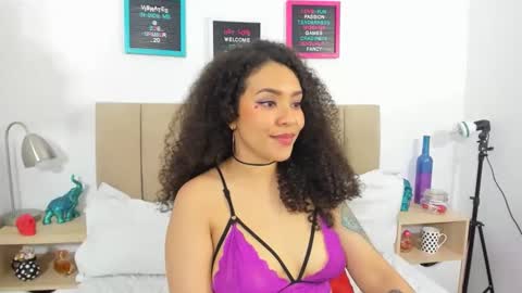 Zoe Gruber online show from 03.09.25