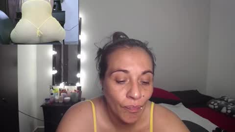 Snapshot of zoe_hotxxx chatting on 02.20.25 zoe hotxxx online show from 02.20.25