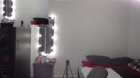 Snapshot of zoe_hotxxx chatting on 09.14.25 zoe hotxxx online show from 09.14.25