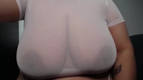 Snapshot of zoe_hotxxx chatting on 10.06.25 zoe hotxxx online show from 10.06.25