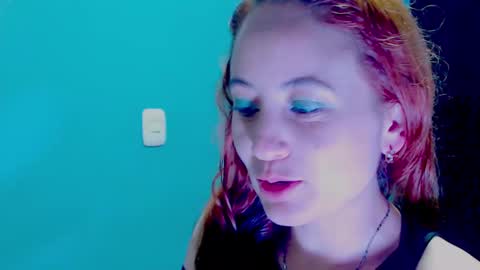 Snapshot of zoe_jones2 chatting on 12.09.24 Zoe online show from 12.09.24