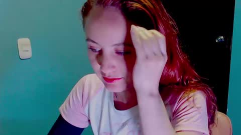 Snapshot of zoe_jones2 chatting on 12.10.24 Zoe online show from 12.10.24