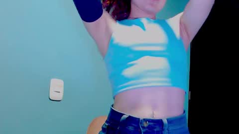 Snapshot of zoe_jones2 chatting on 12.12.24 Zoe online show from 12.12.24