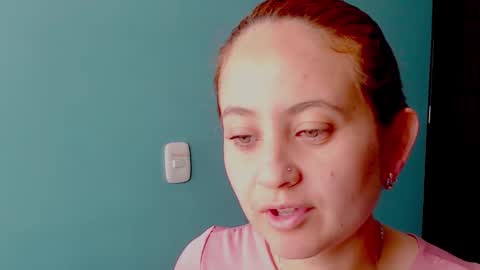 Snapshot of zoe_jones2 chatting on 12.21.24 Zoe online show from 12.21.24