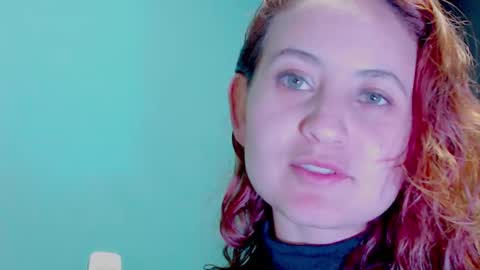 Snapshot of zoe_jones2 chatting on 12.27.24 Zoe online show from 12.27.24