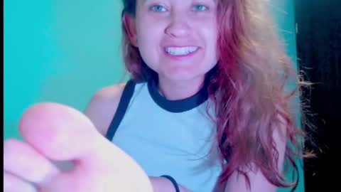 Snapshot of zoe_jones2 chatting on 02.25.25 Zoe online show from 02.25.25
