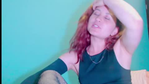 Snapshot of zoe_jones2 chatting on 03.01.25 Zoe online show from 03.01.25