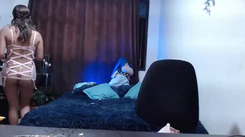 Snapshot of zoe_khall chatting on 02.04.26 ZOE online show from 02.04.26