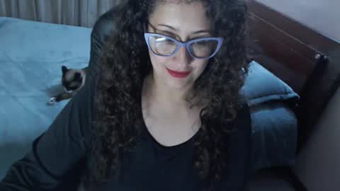 Snapshot of zoe_koller chatting on 09.24.25 Zoe Koller online show from 09.24.25