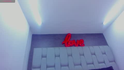 Zoe online show from 10.21.25