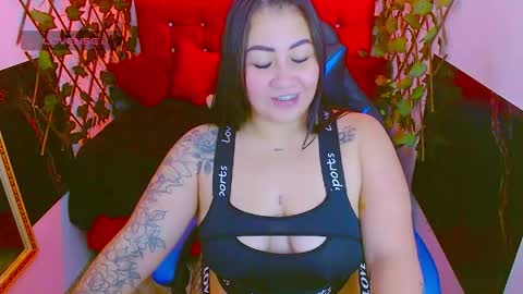 zoe_naughty22 online show from 06.01.26