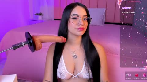 Zoe online show from 02.08.25