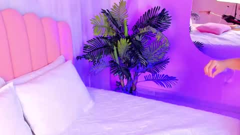 Zoe online show from 02.19.25