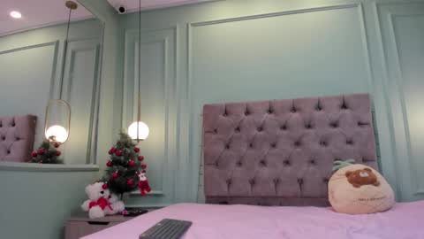 Zoe online show from 12.03.24