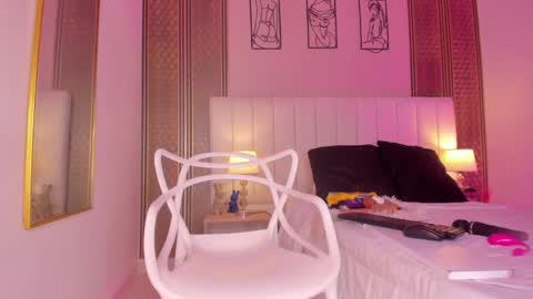 Hi guys i am Zoe  online show from 10.14.25