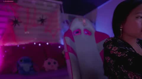 Zoe  online show from 10.15.25