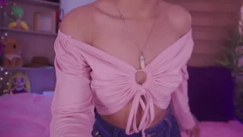 Zoe  online show from 10.16.25