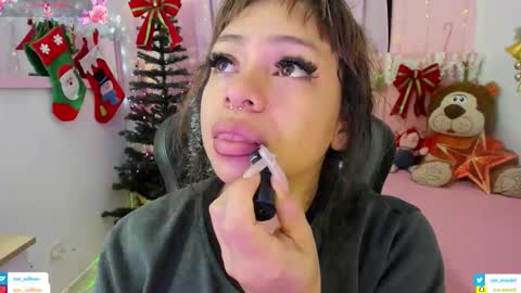 zoe_sullivan_ online show from 11.22.25