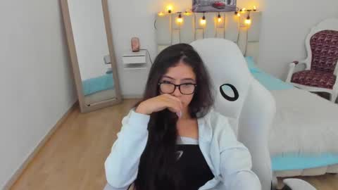 Zoe online show from 02.14.25