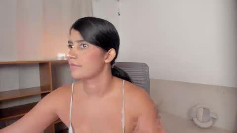 Zoe online show from 04.07.26