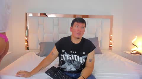 Zoe And Ethan online show from 09.16.25