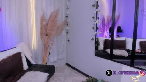 Snapshot of zoee_cruz chatting on 01.19.25 Camila  online show from 01.19.25
