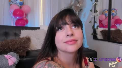 Snapshot of zoee_cruz chatting on 03.05.25 Camila  online show from 03.05.25