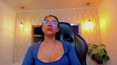 Snapshot of zoee_martins_ chatting on 02.13.26 Zoe 3 online show from 02.13.26