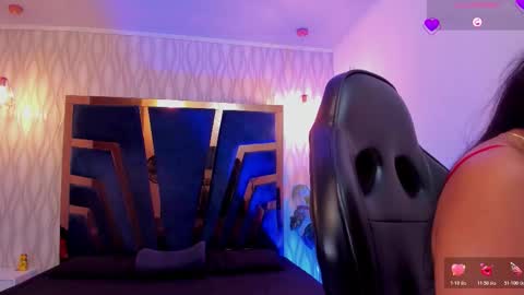 Snapshot of zoee_martins_ chatting on 02.14.26 Zoe 3 online show from 02.14.26