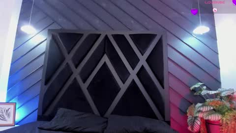 Snapshot of zoee_martins_ chatting on 02.17.26 Zoe 3 online show from 02.17.26