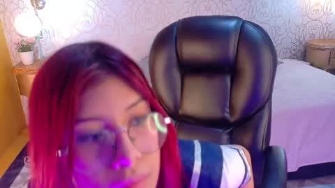 zoeecarter_ online show from 04.17.26