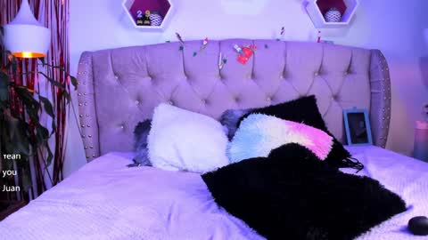 Zoe online show from 12.03.24