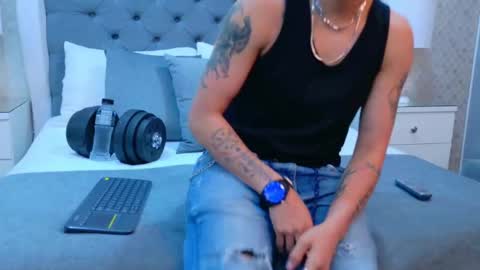 Zoe Krug online show from 11.03.25