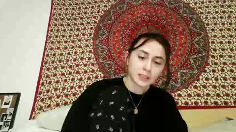 zoepleasing online show from 03.04.25