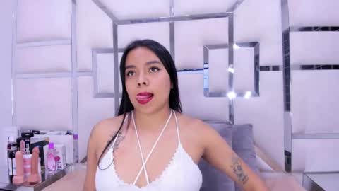 ZoeSwam online show from 01.25.25