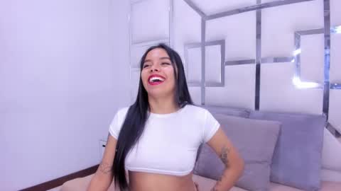 ZoeSwam online show from 02.16.25