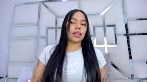 ZoeSwam online show from 12.04.25