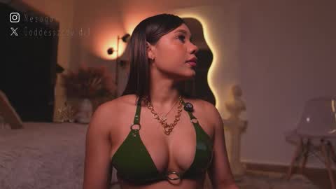 zoevidal_ online show from 03.05.26