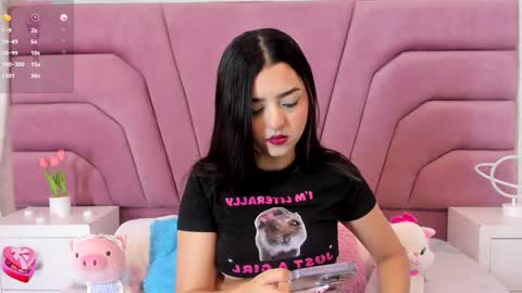 Snapshot of zoewillian chatting on 01.24.25 zoewillian online show from 01.24.25