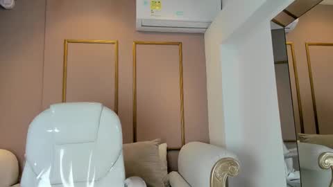 Z O E online show from 12.05.25