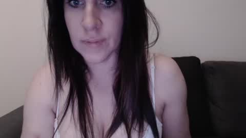 zoibee online show from 09.20.25