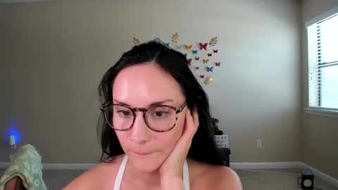 Zoie online show from 09.13.25