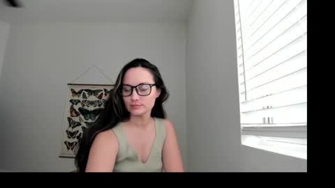 Snapshot of zoiebutterfly chatting on 05.18.26 Zoie online show from 05.18.26