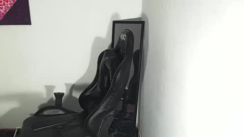 Snapshot of zol_gil03 chatting on 09.17.25 zol_gil03 online show from 09.17.25