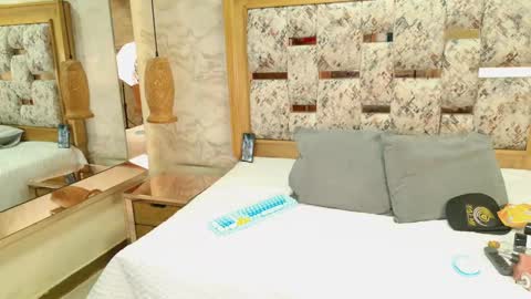 zoley  online show from 09.29.25